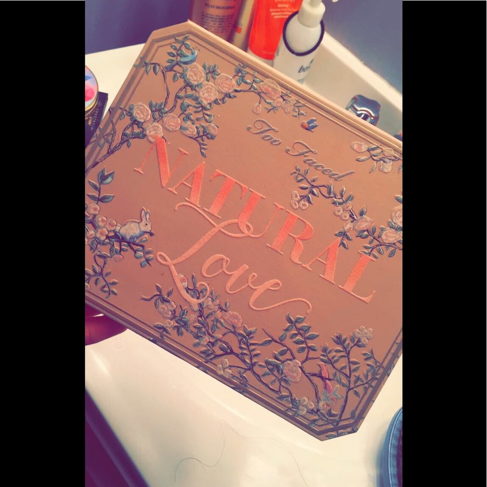 Too faced eyeshadow pallet